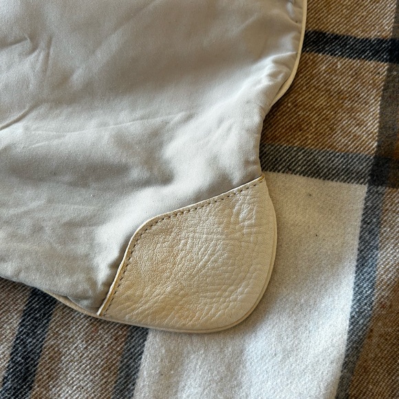 Authentic Burberry Roll-Up Stowell Tote - Cream - Picture 11 of 16